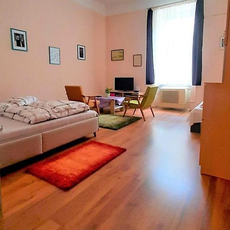 Gala Apartment Győr Extérieur photo